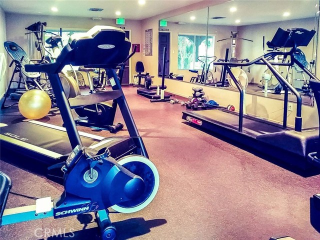 Detail Gallery Image 38 of 41 For 4382 Lahaina Dr, Huntington Beach,  CA 92649 - 3 Beds | 2 Baths