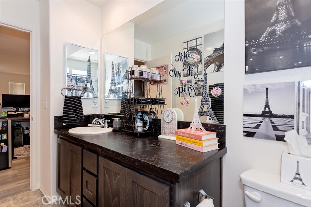 Detail Gallery Image 31 of 38 For 3013 via Bella Rosa, Rosamond,  CA 93560 - 4 Beds | 3 Baths