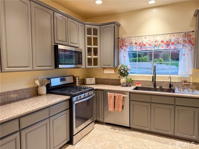 Detail Gallery Image 12 of 42 For 8921 Deer Trl, Frazier Park,  CA 93225 - 4 Beds | 3 Baths
