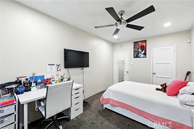 10612 Mcnerney Avenue, South Gate CA: https://media.crmls.org/medias/93ba380d-a9e3-428f-8dd6-9610c47bc609.jpg
