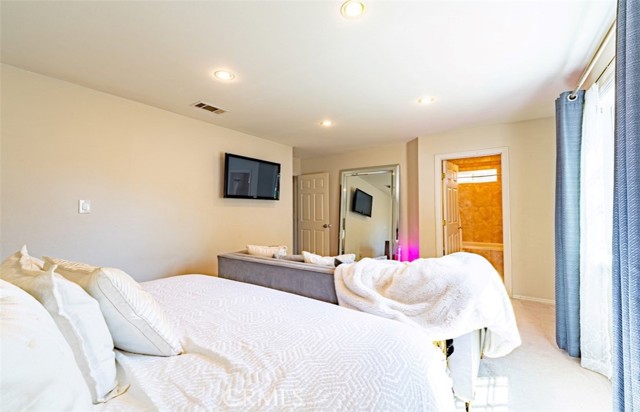 Detail Gallery Image 15 of 28 For 8707 Byers St, Downey,  CA 90242 - 4 Beds | 2 Baths