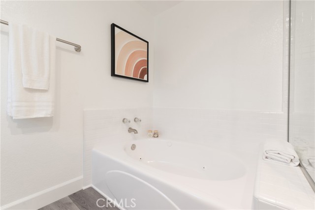 Detail Gallery Image 37 of 75 For 2205 Clark Ln a,  Redondo Beach,  CA 90278 - 3 Beds | 2/1 Baths
