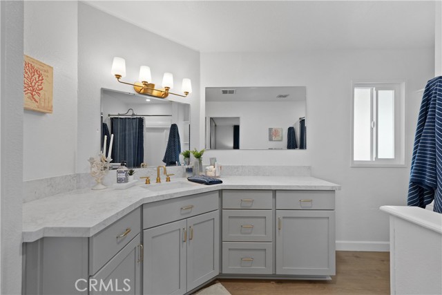 Detail Gallery Image 32 of 68 For 5168 Indian Ct, Oceanside,  CA 92057 - 2 Beds | 2 Baths