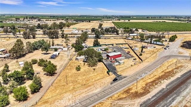 Detail Gallery Image 1 of 40 For 23559 Chowchilla Bld, Chowchilla,  CA 93610 - 4 Beds | 2 Baths