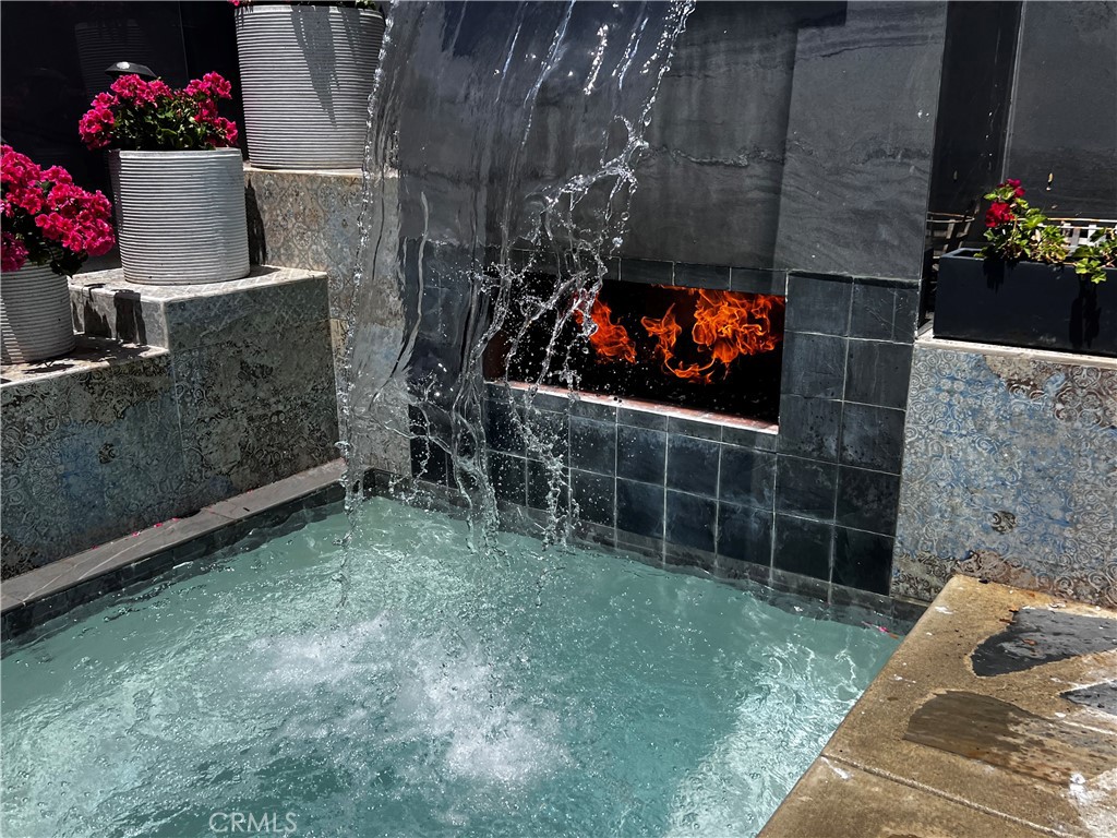 MLS #OC25182899 img 18