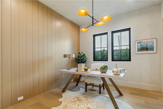 4239 Rhodes Avenue, Studio City CA: https://media.crmls.org/medias/93bcffd7-7aed-4ecc-b616-8fc065b910d9.jpg