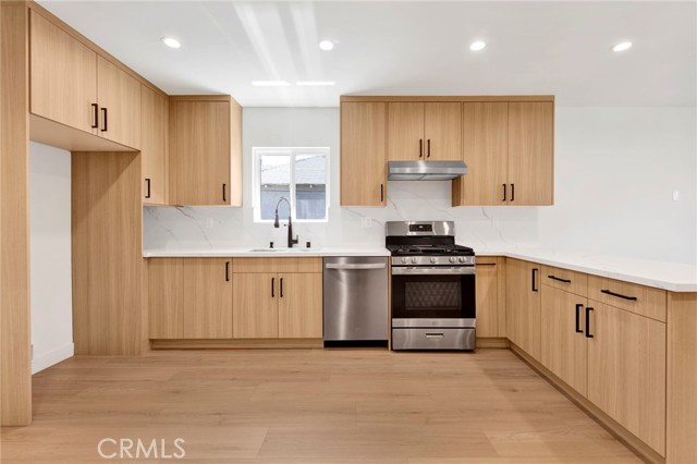 Detail Gallery Image 5 of 14 For 6712 Saint Clair Ave, North Hollywood,  CA 91606 - 3 Beds | 2 Baths