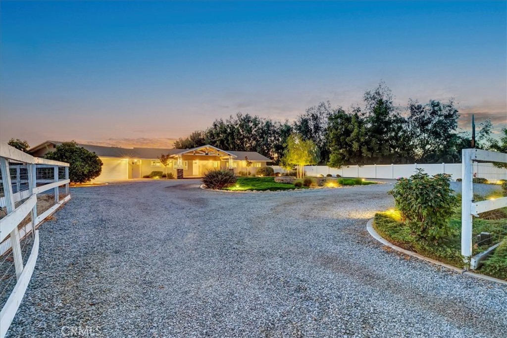 93Bdcdab Bc6B 44D4 995D 98Ee038Ca849 1635 N Elberta Road, Exeter, Ca 93221 &Lt;Span Style='BackgroundColor:transparent;Padding:0Px;'&Gt; &Lt;Small&Gt; &Lt;I&Gt; &Lt;/I&Gt; &Lt;/Small&Gt;&Lt;/Span&Gt;