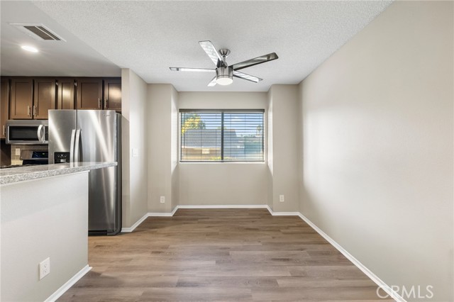 Detail Gallery Image 6 of 20 For 12563 Bradley Ave #13,  Sylmar,  CA 91342 - 1 Beds | 1 Baths