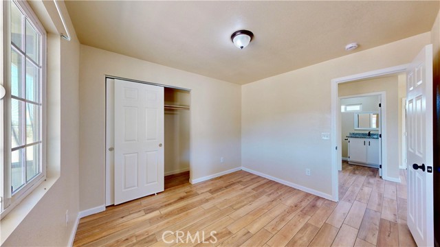 24254 Yucca Loma Road, Apple Valley CA: https://media.crmls.org/medias/93be35bf-9c42-46d0-bf2c-958d7ede8516.jpg
