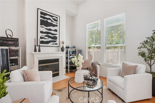 Detail Gallery Image 3 of 50 For 2889 Plaza Del Amo #405,  Torrance,  CA 90503 - 3 Beds | 2/1 Baths