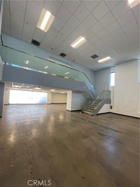 2350 W Valley, Alhambra CA: https://media.crmls.org/medias/93bf831b-f2a2-4897-80c2-8603aba758f3.jpg