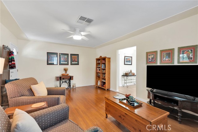 Detail Gallery Image 9 of 34 For 312 W Lugonia Ave, Redlands,  CA 92374 - 2 Beds | 1 Baths