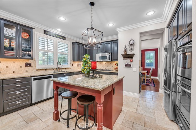 Detail Gallery Image 15 of 75 For 42449 Wyandotte St, Temecula,  CA 92592 - 5 Beds | 4 Baths