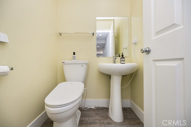 Detail Gallery Image 15 of 36 For 418 E Olive #B, Monrovia,  CA 91016 - 3 Beds | 2/1 Baths