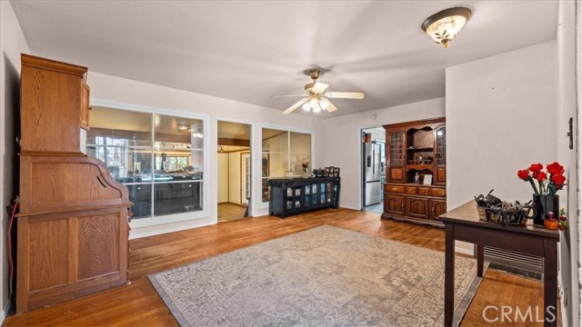 Detail Gallery Image 4 of 22 For 8110 Millergrove Dr, Whittier,  CA 90606 - 3 Beds | 1 Baths