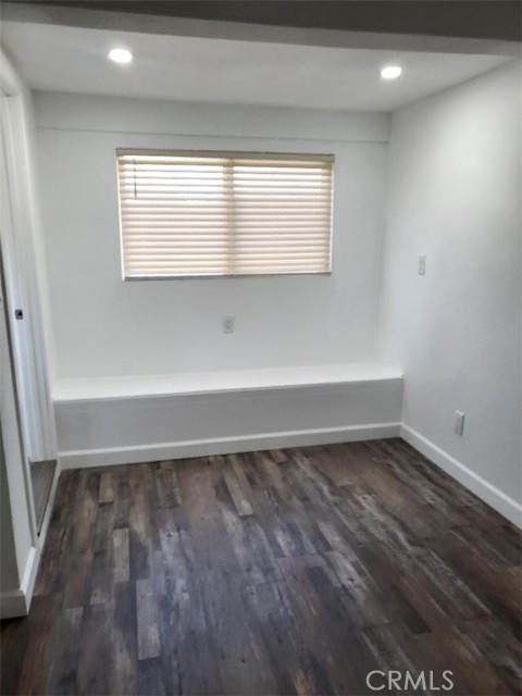 Detail Gallery Image 5 of 10 For 328 326 E 55th, Long Beach,  CA 90805 - 5 Beds | 3 Baths