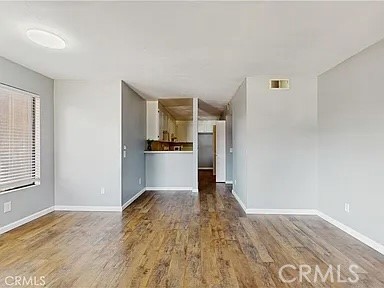 Detail Gallery Image 3 of 3 For 9020 Newport, Fontana,  CA 92335 - 2 Beds | 2 Baths