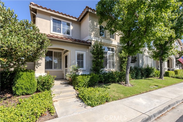 4 Paseo Pensamiento, Rancho Santa Margarita CA: https://media.crmls.org/medias/93c32063-1f09-45da-8001-a46008bf2ef8.jpg