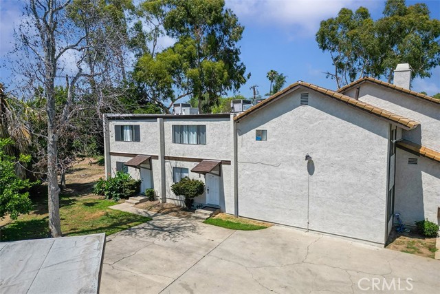 1553 Dennis Place, West Covina CA: https://media.crmls.org/medias/93c36d7e-9b5a-4c6b-9507-347315a58e7a.jpg