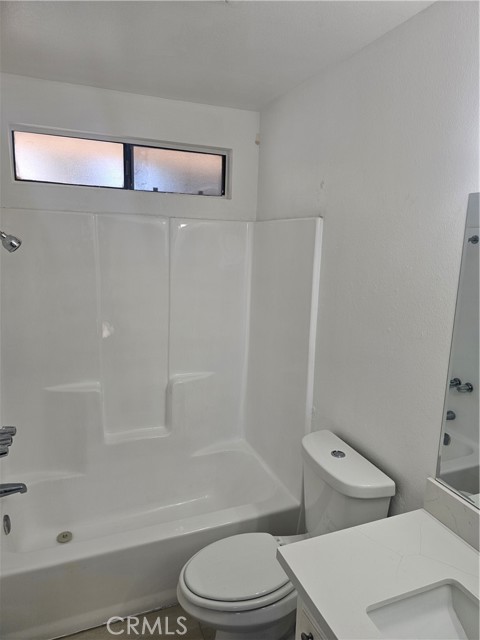 Detail Gallery Image 9 of 10 For 45419 10th St a,  Lancaster,  CA 93534 - 2 Beds | 2 Baths