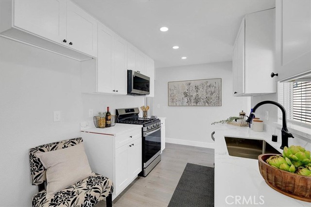 Detail Gallery Image 14 of 41 For 1984 16th St, Olivehurst,  CA 95961 - 3 Beds | 2 Baths