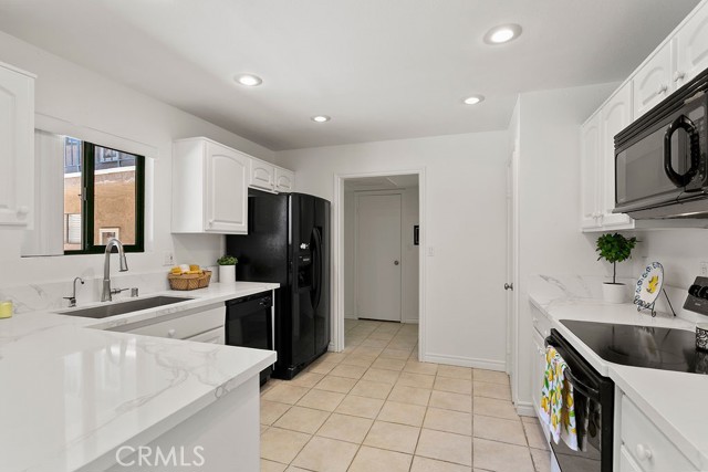 12400 Montecito Road, Seal Beach CA: https://media.crmls.org/medias/93c48bb2-3f49-4afa-80dd-42c4e5b2d8df.jpg