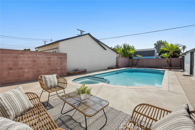 Detail Gallery Image 27 of 31 For 12306 Julius Ave, Downey,  CA 90242 - 4 Beds | 3 Baths