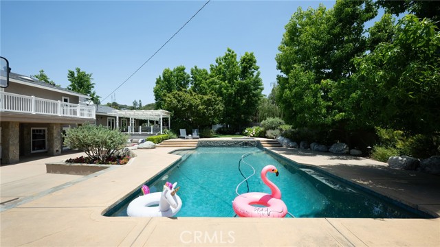 9642 James Circle, Villa Park CA: https://media.crmls.org/medias/93c4dd80-b18f-44e3-ba4f-514ac6712182.jpg