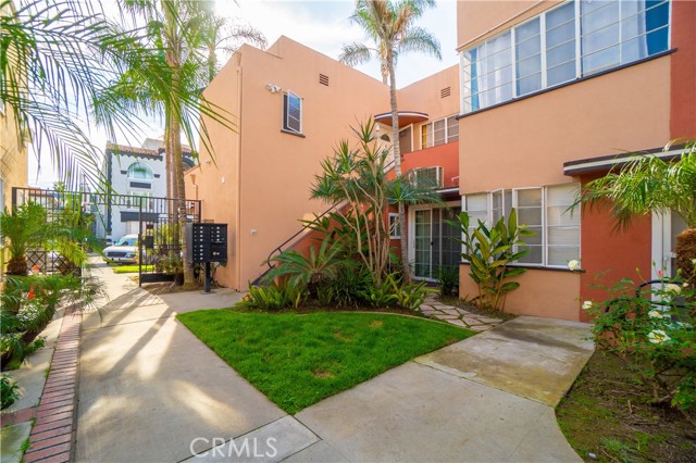 Detail Gallery Image 10 of 29 For 1149 E 1st, Long Beach,  CA 90802 - – Beds | – Baths