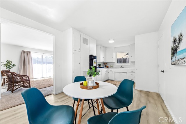 16271 Fairway Lane, Huntington Beach CA: https://media.crmls.org/medias/93c60815-3400-41a0-9b2b-f7851b98dc85.jpg