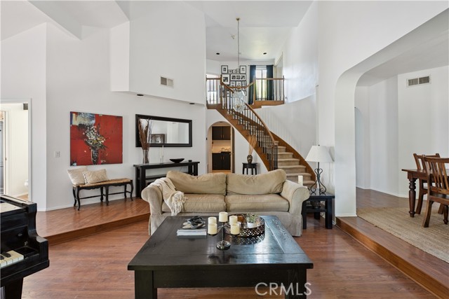 Image 4 of 50 For 8042 Masefield Court