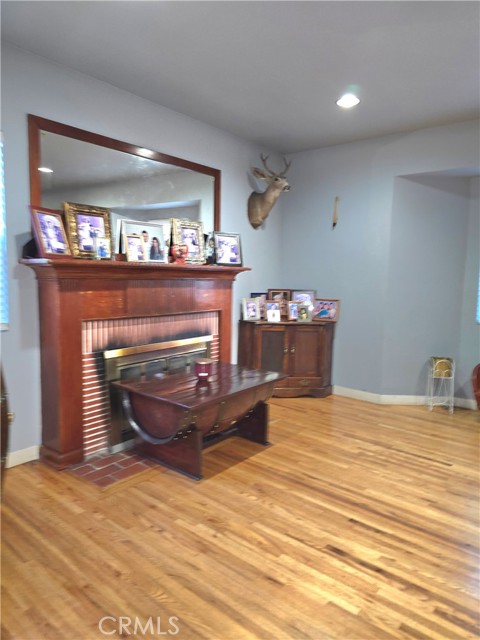Detail Gallery Image 14 of 51 For 14023 Hubbard St, Sylmar,  CA 91342 - 7 Beds | 4 Baths