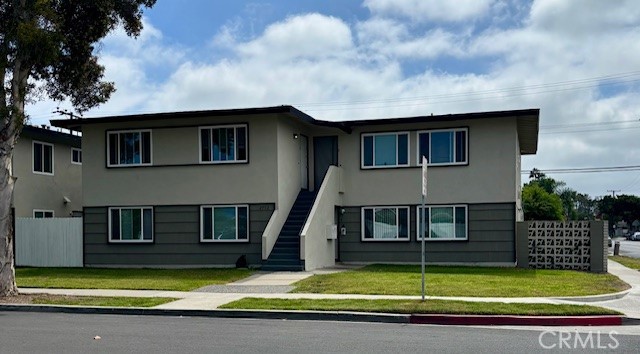 Quadruplex at 2902 Peppertree Lane