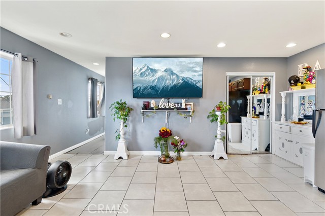 1301 E Pacific Coast, Wilmington CA: https://media.crmls.org/medias/93c8065d-995b-4ae6-a2b7-496c8dba362a.jpg