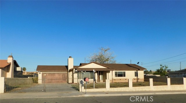Detail Gallery Image 1 of 18 For 1120 Mirage Dr, Barstow,  CA 92311 - 3 Beds | 2 Baths