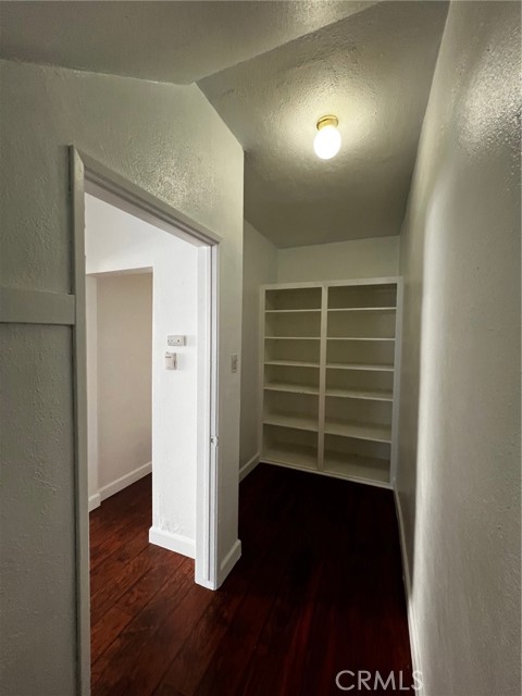 Detail Gallery Image 5 of 13 For 1487 Henderson, Long Beach,  CA 90813 - 2 Beds | 1 Baths