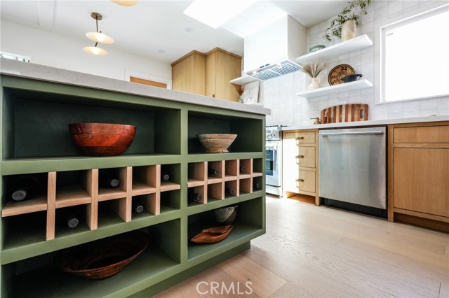 1393 Navarro Avenue, Pasadena CA: https://media.crmls.org/medias/93c881ca-b12a-4d65-9a88-8ef9b02bbfae.jpg