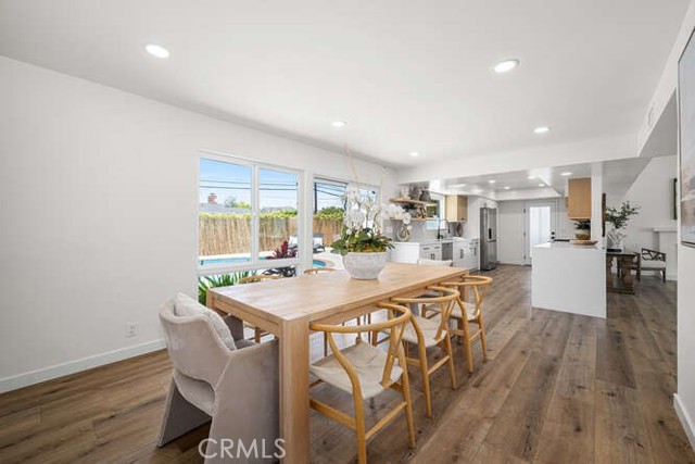 3221 Copa De Oro Drive, Los Alamitos CA: https://media.crmls.org/medias/93c8b36d-efd4-4f72-a269-aec6722b6671.jpg