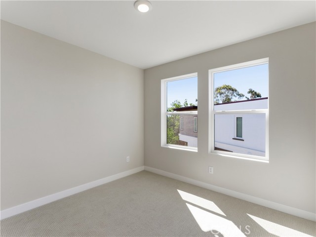 MLS #OC25241320 image #21