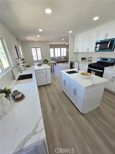 Detail Gallery Image 11 of 18 For 13567 Eldridge, Sylmar,  CA 91342 - 3 Beds | 2 Baths