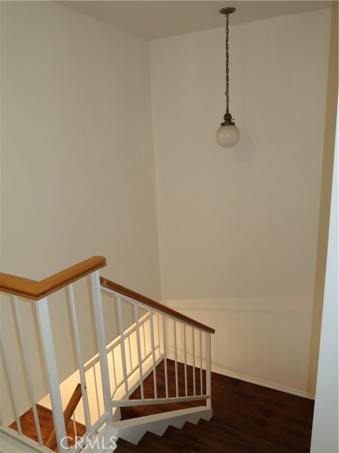 Detail Gallery Image 24 of 37 For 8055 Canby Ave #5,  Reseda,  CA 91335 - 3 Beds | 2/1 Baths
