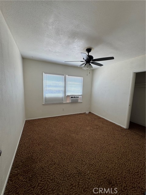 5214 Golden Avenue, Riverside CA: https://media.crmls.org/medias/93ca0457-00de-473d-8454-e7c1f3775ff3.jpg