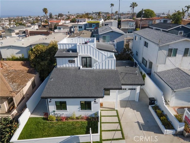 1223 1st Street, Hermosa Beach, California 90254, 3 Bedrooms Bedrooms, ,1 BathroomBathrooms,Residential,Sold,1st,SB22001602