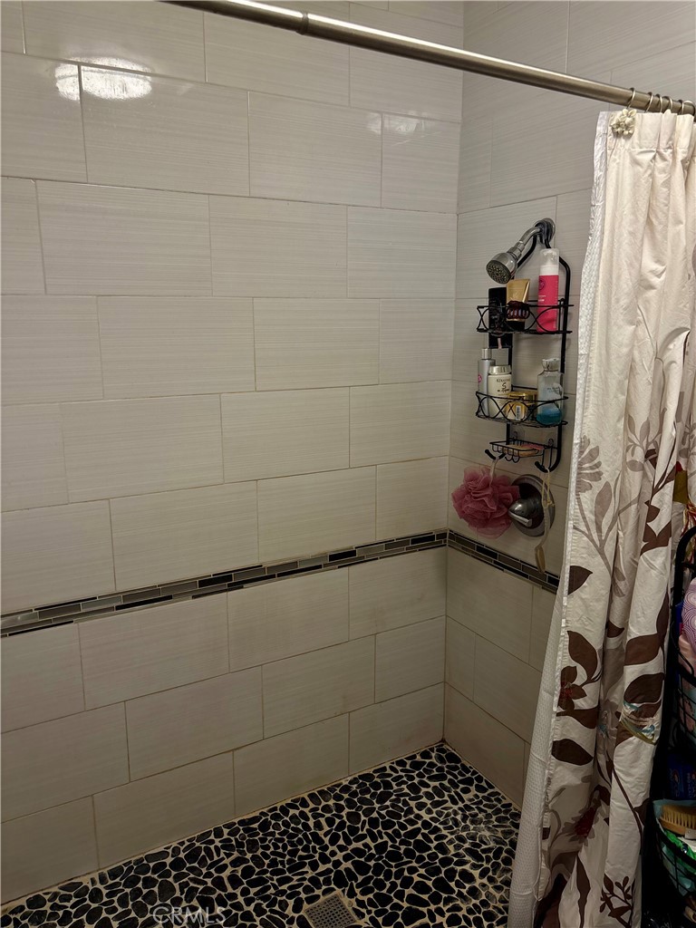 https://media.crmls.org/medias/93cd53eb-c8b7-40ec-9eca-4121a679dd66.jpg?preset=X-Large