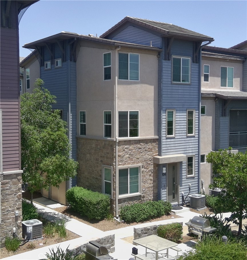 1014 Savi Drive #104