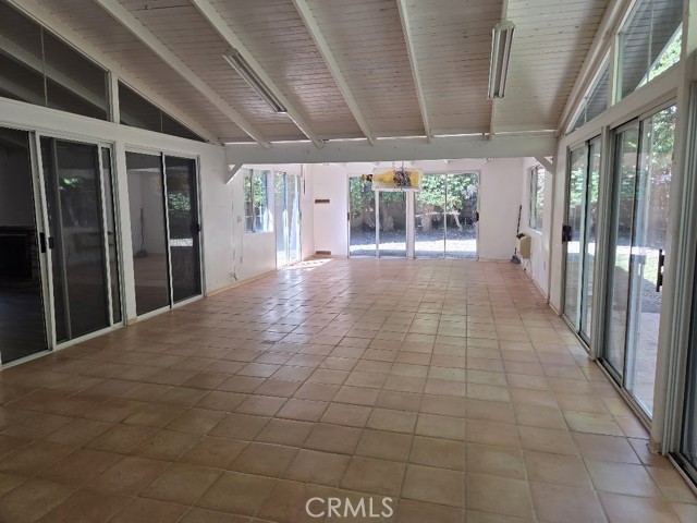 Detail Gallery Image 10 of 20 For 9336 Sophia, North Hills,  CA 91343 - 4 Beds | 2 Baths