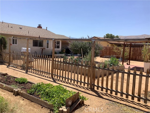 10578 Jamul Road, Apple Valley CA: https://media.crmls.org/medias/93cffbc1-c0ef-4105-8b5e-035c55a02d5f.jpg
