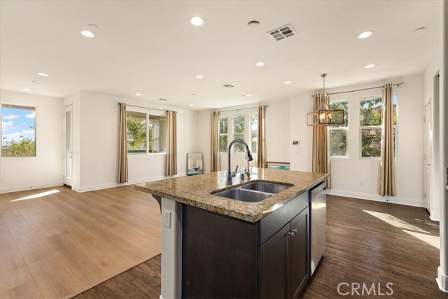 Detail Gallery Image 15 of 38 For 12247 Cielo Dr, Rancho Cucamonga,  CA 91739 - 3 Beds | 3 Baths