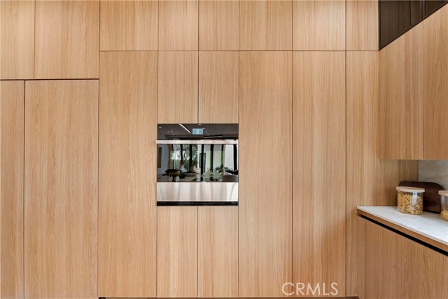 Detail Gallery Image 12 of 58 For 5525 Carpenter Ave, Valley Village,  CA 91607 - 5 Beds | 6/1 Baths